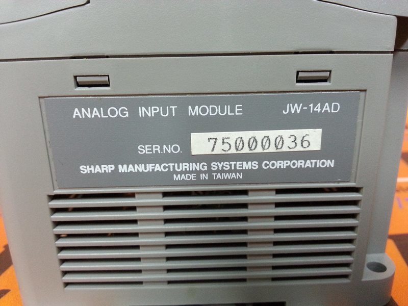 SHARP SATELLITE W 10